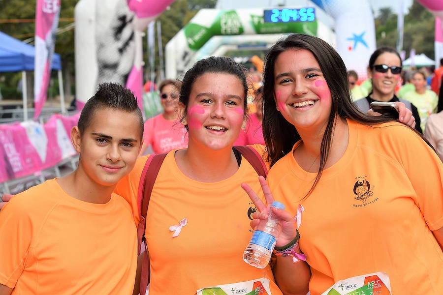 Un total de 10.049 personas han participado en 'Valencia contra el Cáncer' este 21 de octubre, una III edición de récord que ha logrado recaudar 50.245€ para luchar contra la enfermedad. En lo que llevamos de 2018, RunCáncer ya alcanza los 255.556€ de recaudación que se destinarán íntegramente a proyectos de investigación oncológica