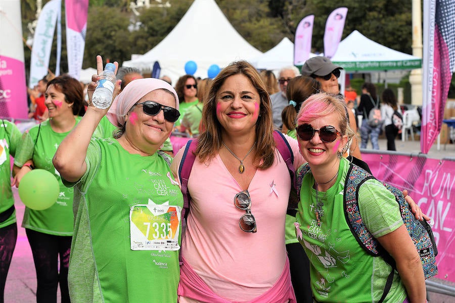 Un total de 10.049 personas han participado en 'Valencia contra el Cáncer' este 21 de octubre, una III edición de récord que ha logrado recaudar 50.245€ para luchar contra la enfermedad. En lo que llevamos de 2018, RunCáncer ya alcanza los 255.556€ de recaudación que se destinarán íntegramente a proyectos de investigación oncológica