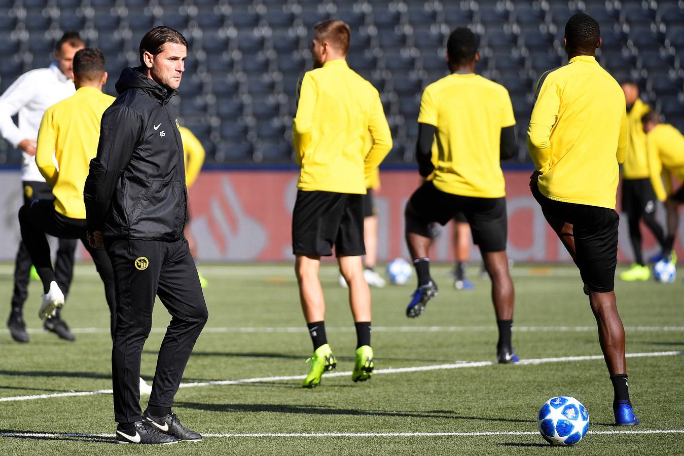 Entrenamientos y ruedas de prensa del Valencia CF y el Young Boys previos al partido de Champions League del martes 23 de octubre (18:55 h).