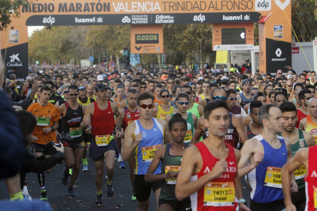 Más de 15.500 corredores participan en una prueba rapidísima que ya ostentaba el récord mundial femenino.