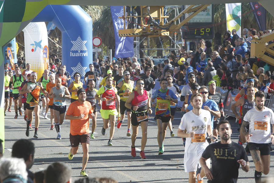 Más de 15.500 corredores participan en una prueba rapidísima que ya ostentaba el récord mundial femenino.