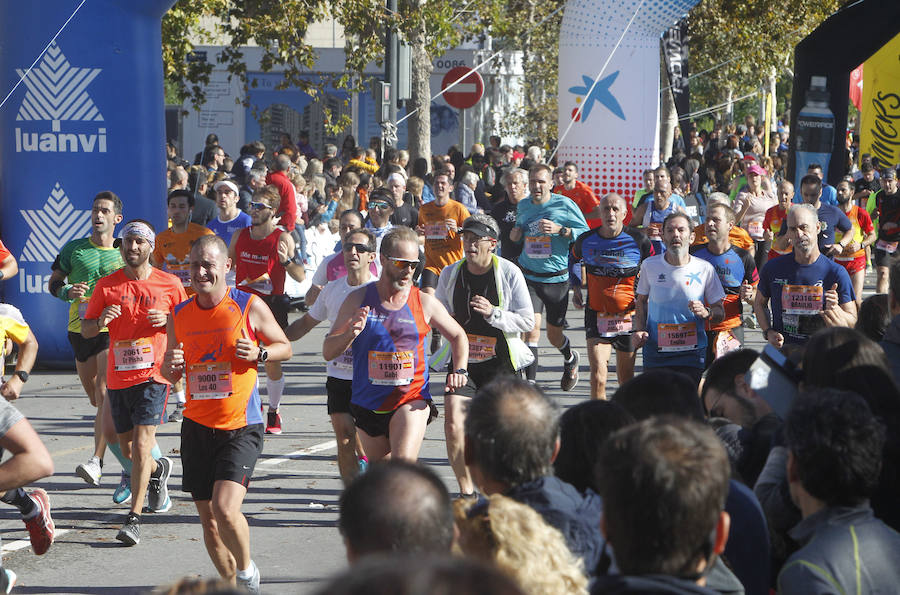 Más de 15.500 corredores participan en una prueba rapidísima que ya ostentaba el récord mundial femenino.