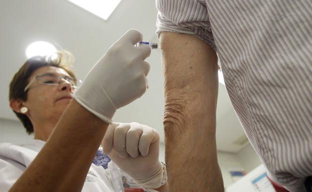 Personal sanitario en un centro de salud valenciano.