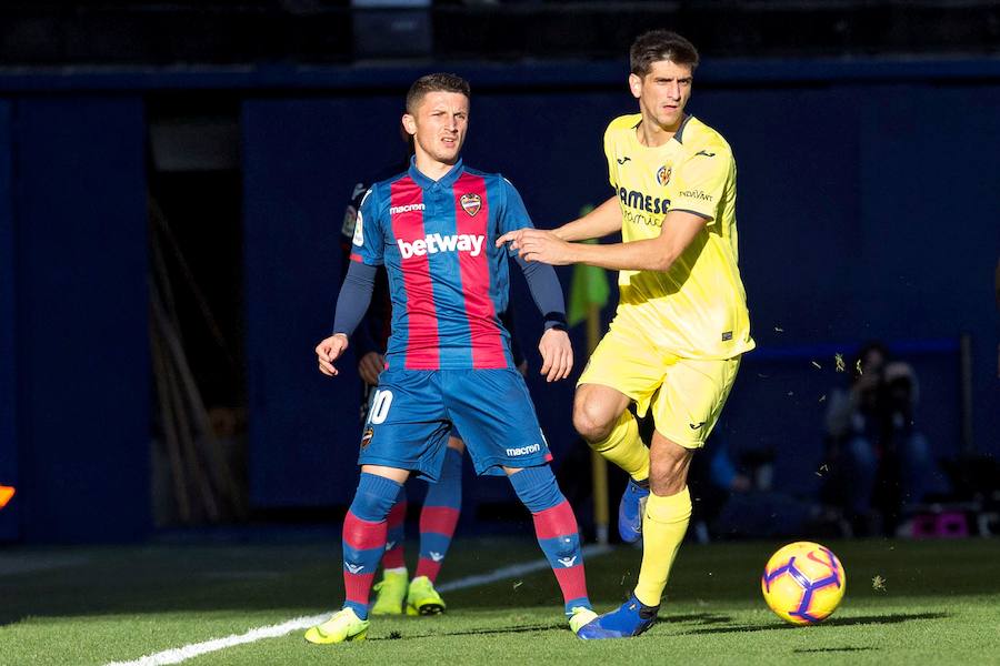 Éstas son las imágenes que deja el partido de la undécima jornada de Liga en el Estadio de la Cerámica