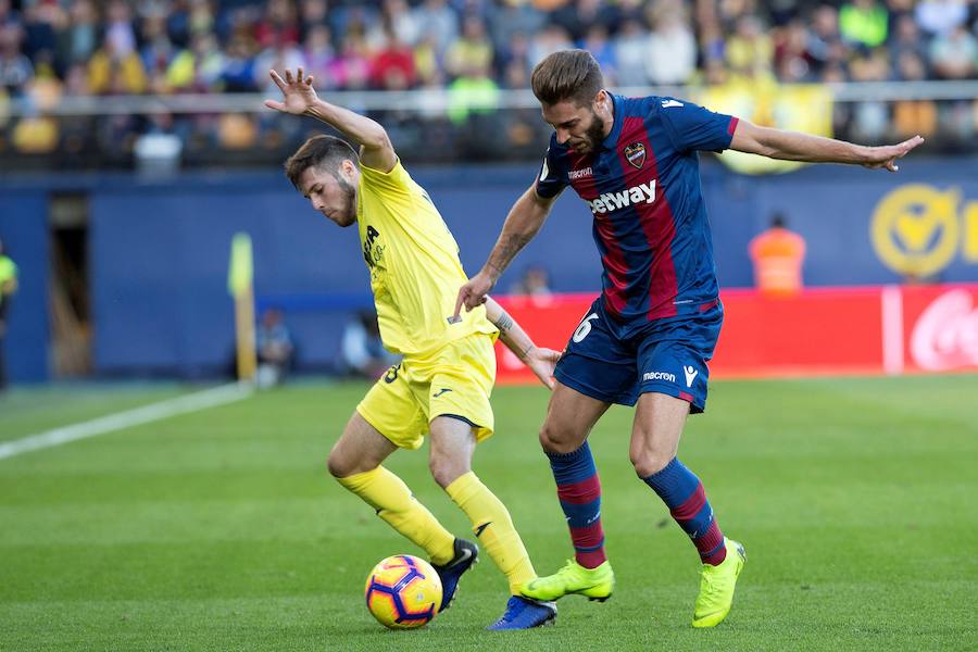 Éstas son las imágenes que deja el partido de la undécima jornada de Liga en el Estadio de la Cerámica