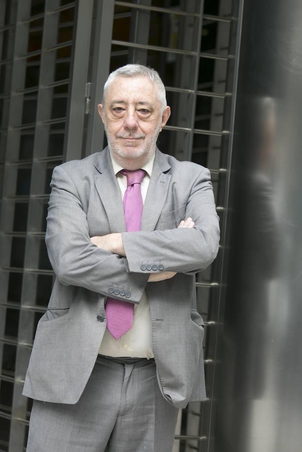 Fotos: Joaquín Borrell, el notario más antiguo de Valencia.