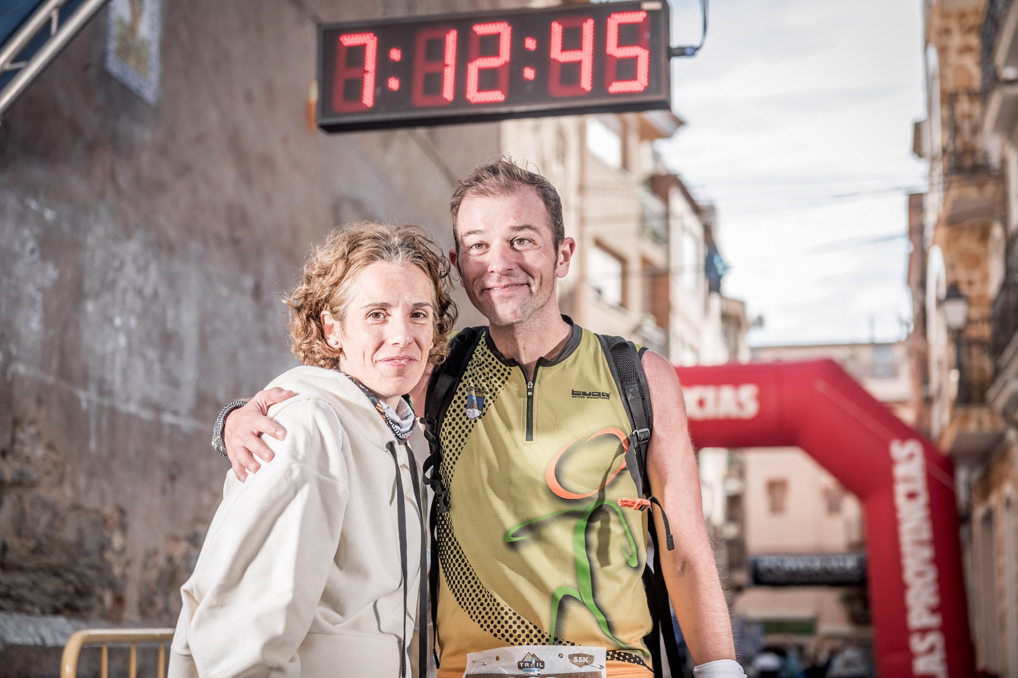 Galería de fotos de la llegada a meta de la carrera de 55 kilómetros del Trail de Montanejos 2018 