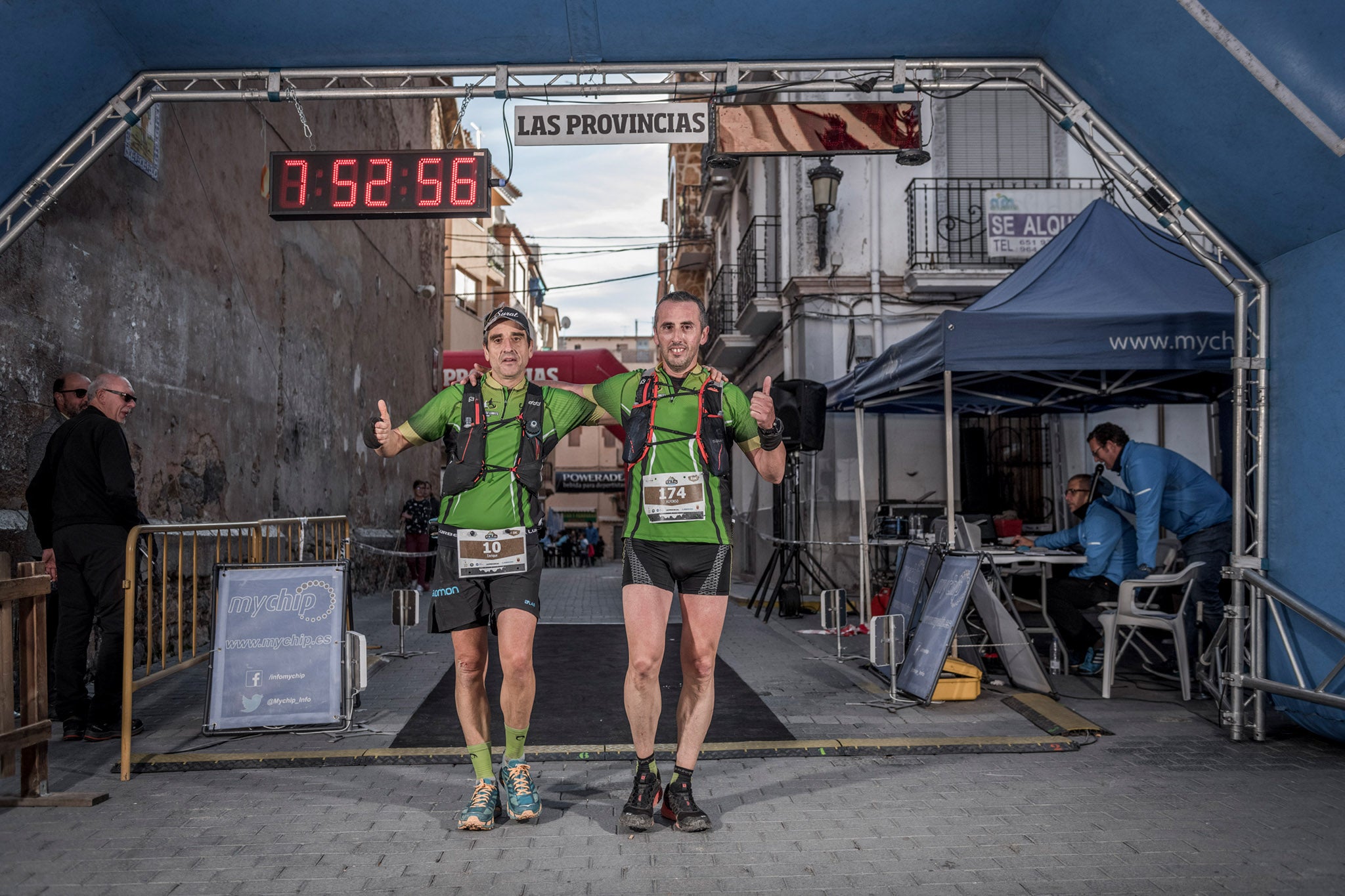 Galería de fotos de la llegada a meta de la carrera de 55 kilómetros del Trail de Montanejos 2018 