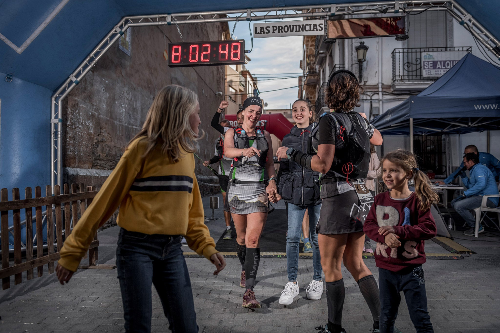 Galería de fotos de la llegada a meta de la carrera de 55 kilómetros del Trail de Montanejos 2018 