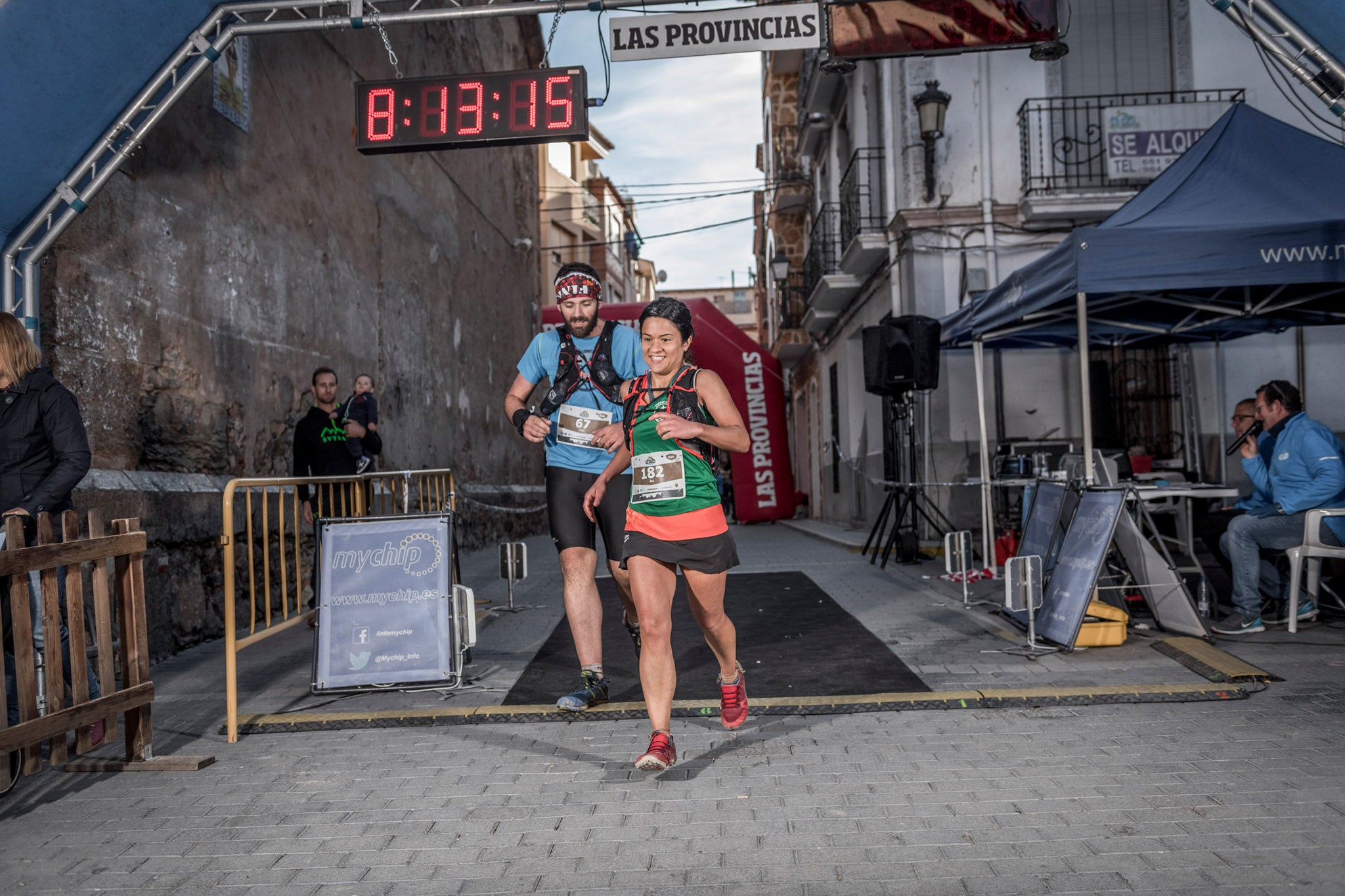 Galería de fotos de la llegada a meta de la carrera de 55 kilómetros del Trail de Montanejos 2018 