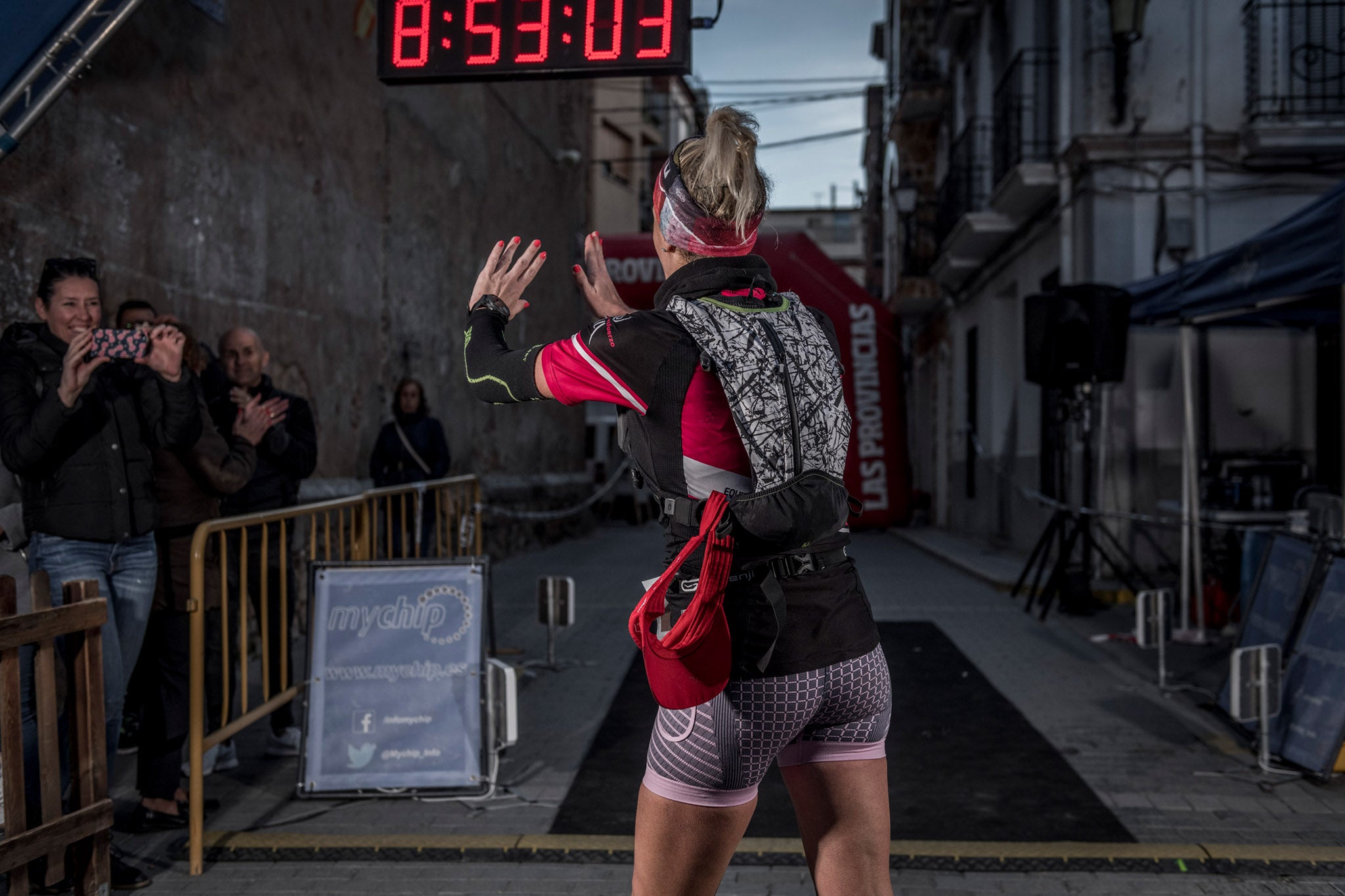 Galería de fotos de la llegada a meta de la carrera de 55 kilómetros del Trail de Montanejos 2018 