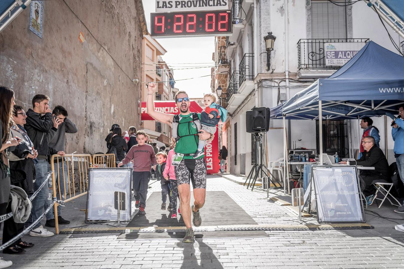 Galería de fotos de la llegada a meta de la carrera de 30 kilómetros del Trail de Montanejos 2018