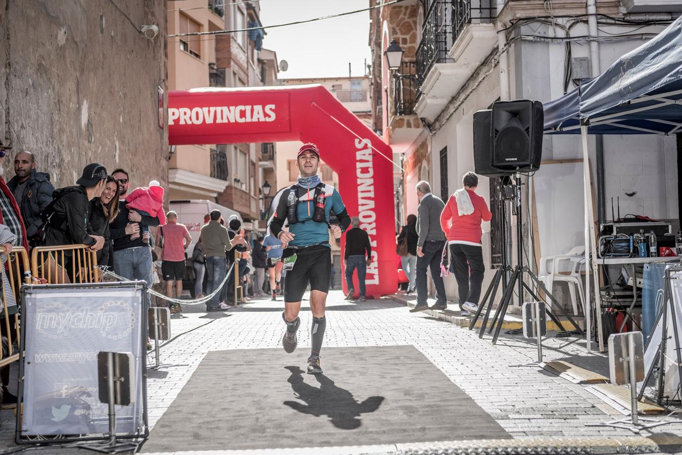 Galería de fotos de la llegada a meta de la carrera de 30 kilómetros del Trail de Montanejos 2018