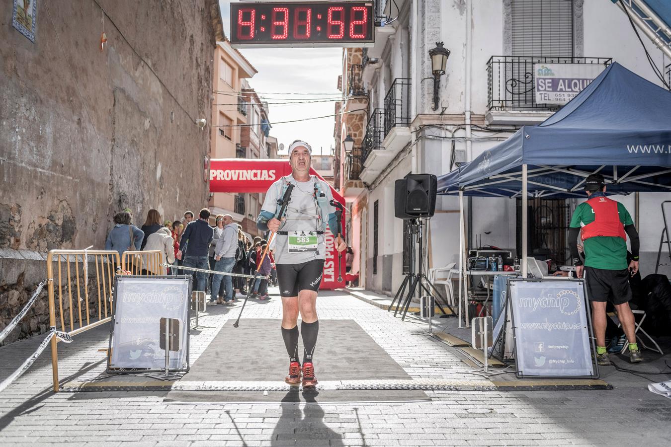 Galería de fotos de la llegada a meta de la carrera de 30 kilómetros del Trail de Montanejos 2018