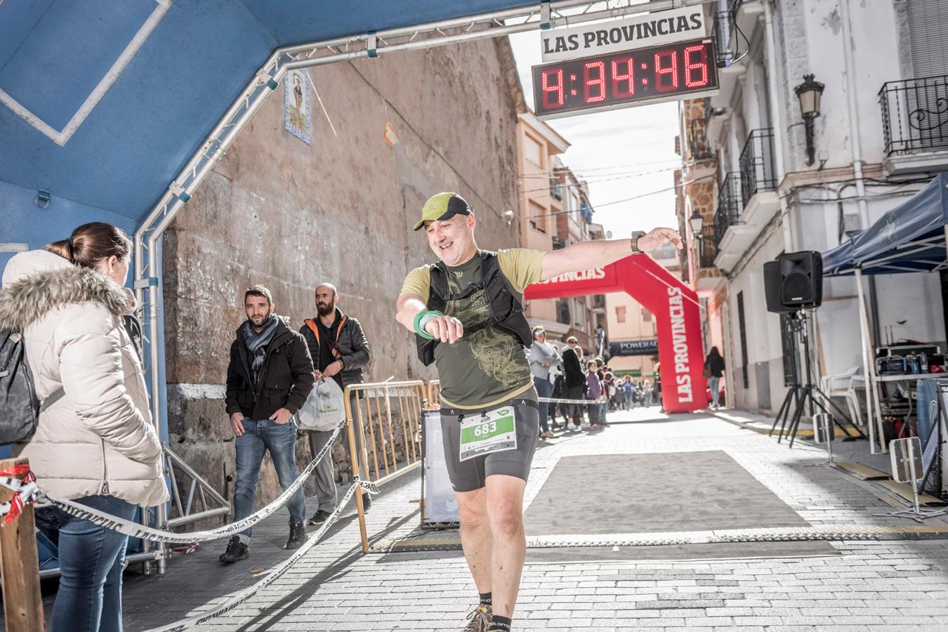 Galería de fotos de la llegada a meta de la carrera de 30 kilómetros del Trail de Montanejos 2018