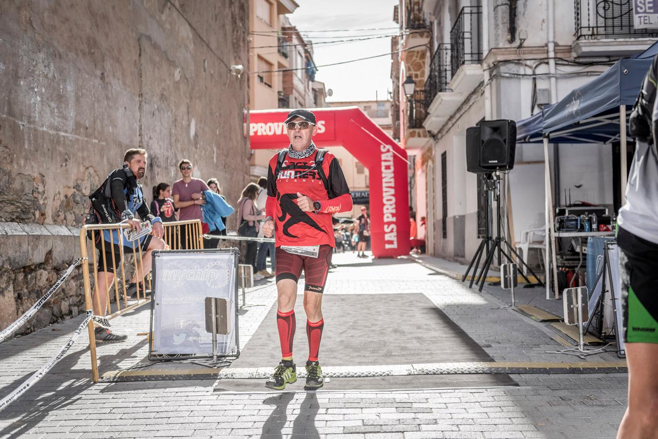 Galería de fotos de la llegada a meta de la carrera de 30 kilómetros del Trail de Montanejos 2018