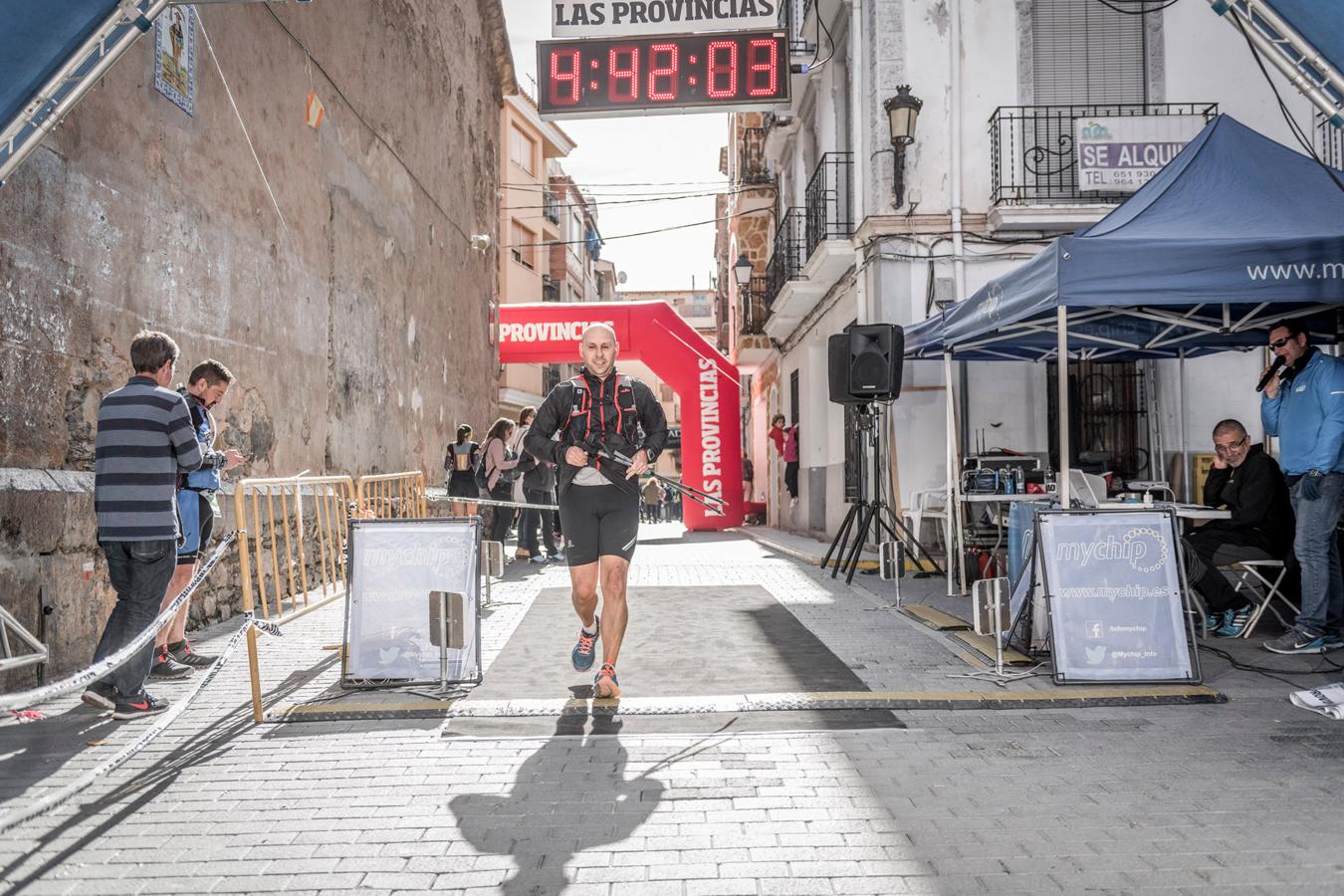 Galería de fotos de la llegada a meta de la carrera de 30 kilómetros del Trail de Montanejos 2018