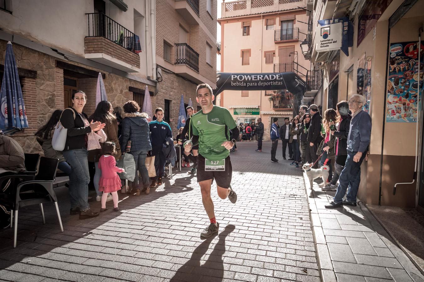 Galería de fotos de la llegada a meta de la carrera de 30 kilómetros del Trail de Montanejos 2018