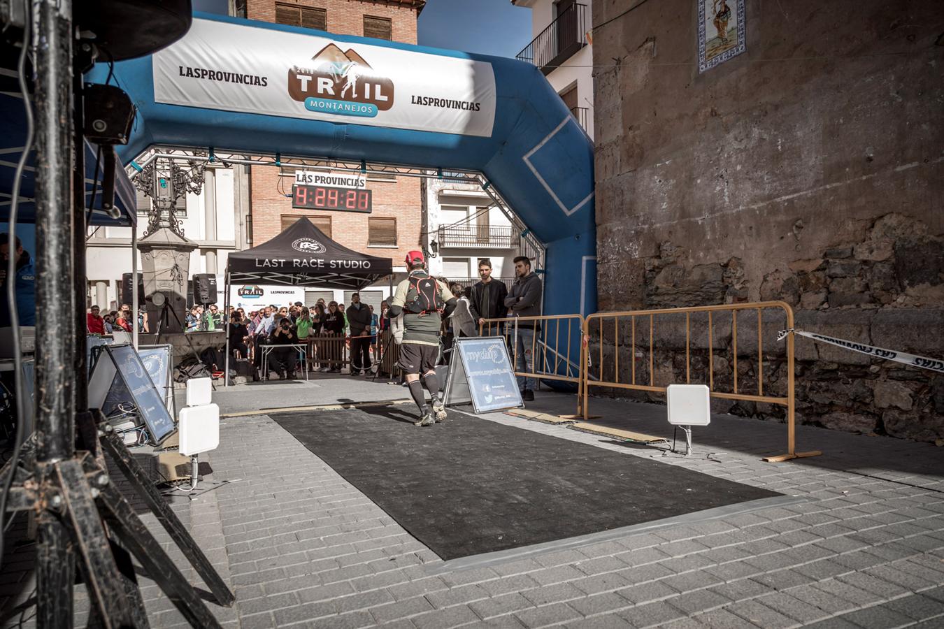 Galería de fotos de la llegada a meta de la carrera de 30 kilómetros del Trail de Montanejos 2018