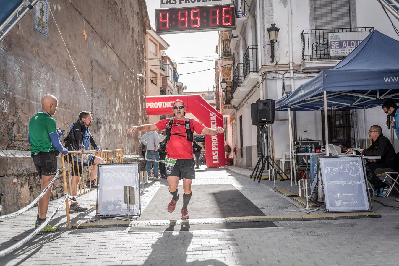 Galería de fotos de la llegada a meta de la carrera de 30 kilómetros del Trail de Montanejos 2018