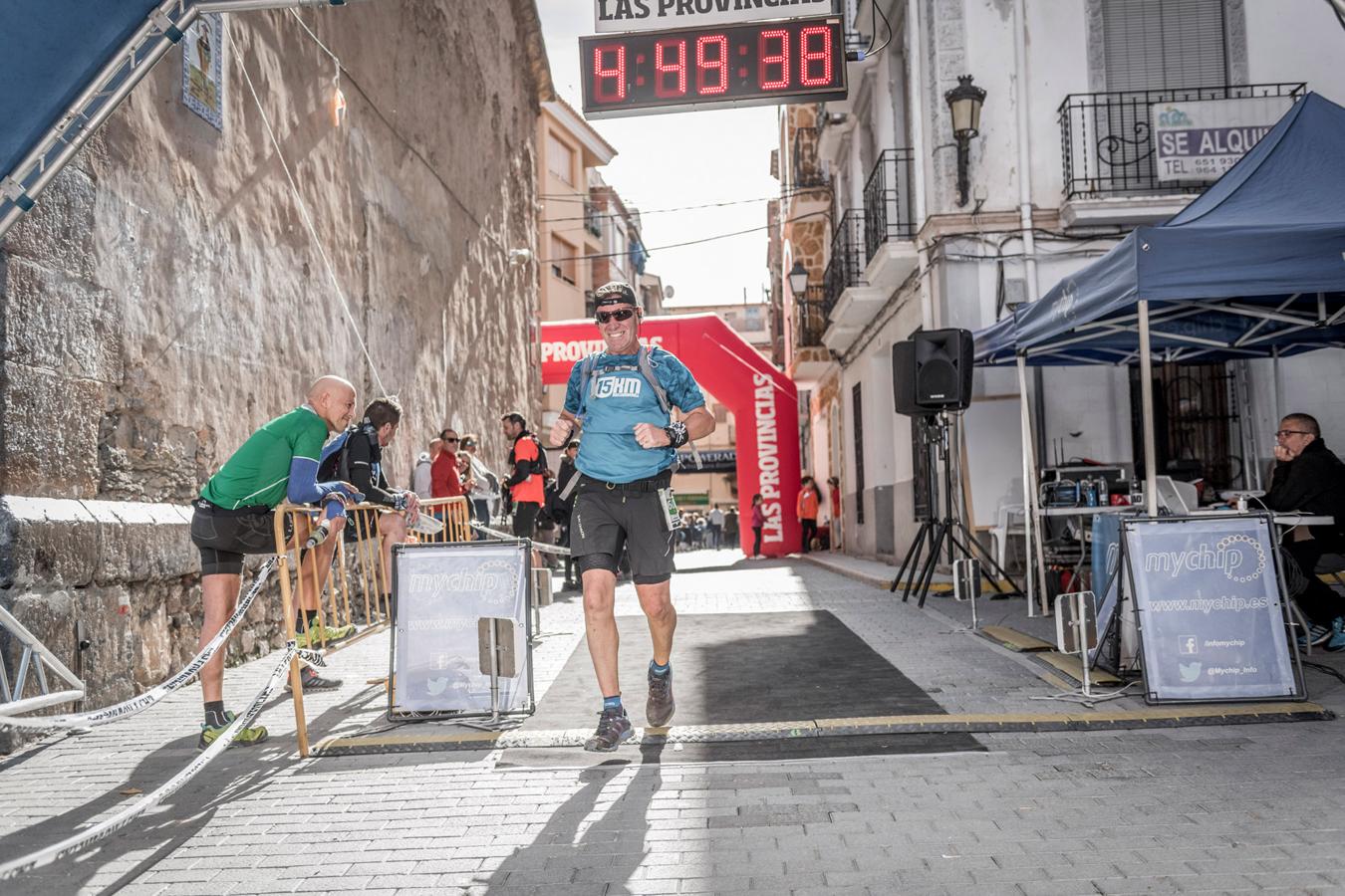 Galería de fotos de la llegada a meta de la carrera de 30 kilómetros del Trail de Montanejos 2018