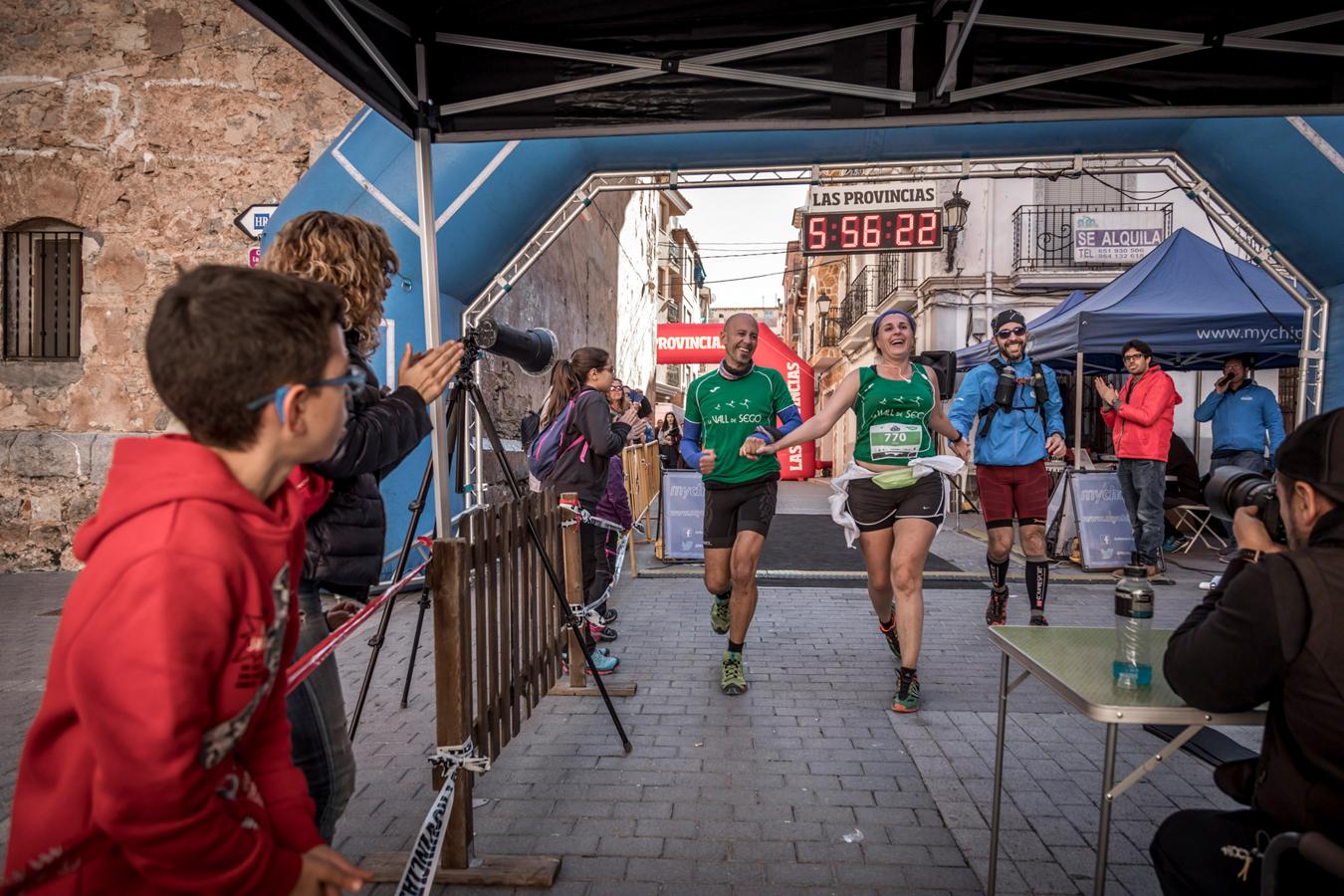 Galería de fotos de la llegada a meta de la carrera de 30 kilómetros del Trail de Montanejos 2018