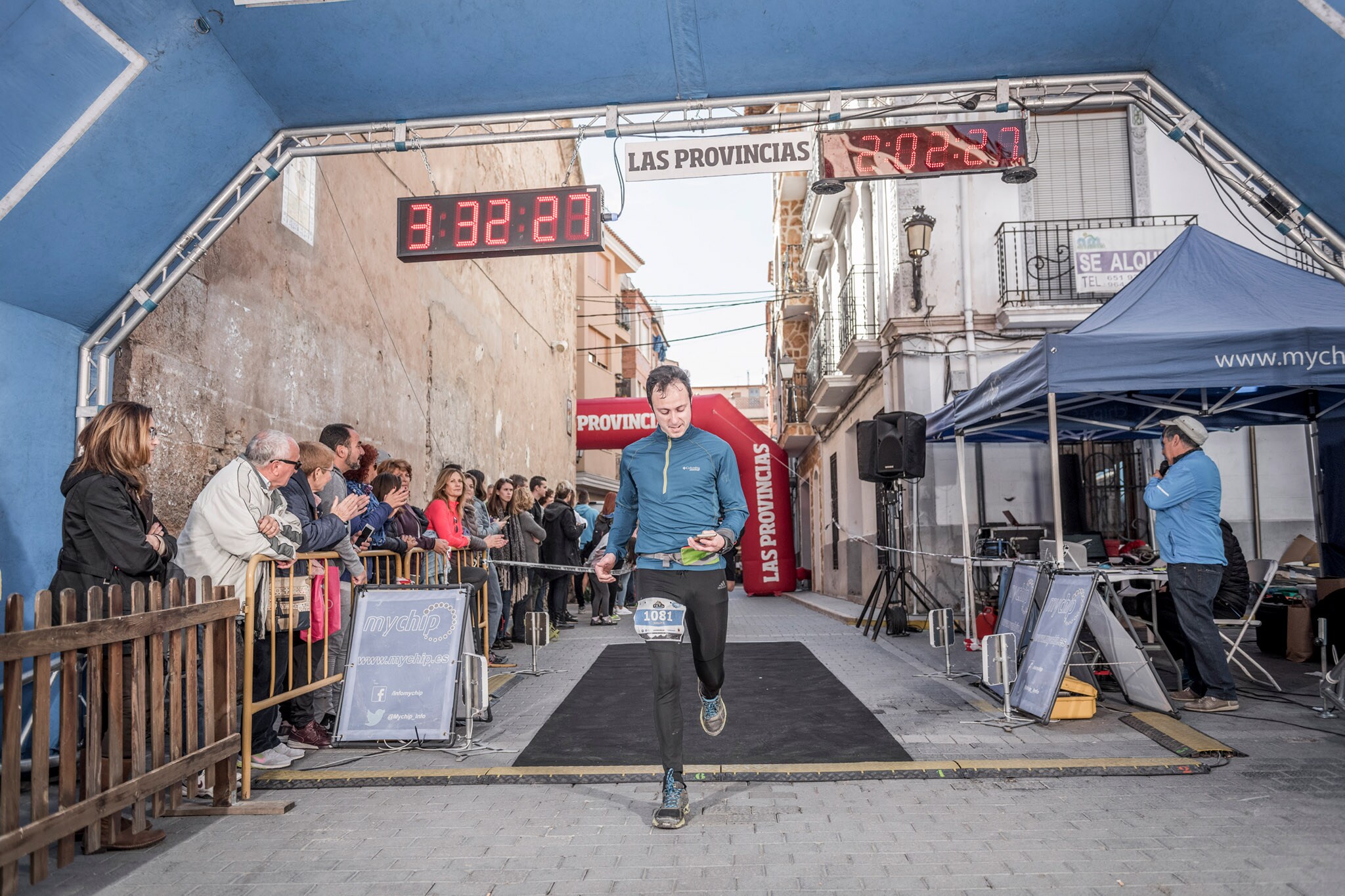 Galería de fotos de la llegada a meta de la carrera de 15 kilómetros del Trail de Montanejos 2018