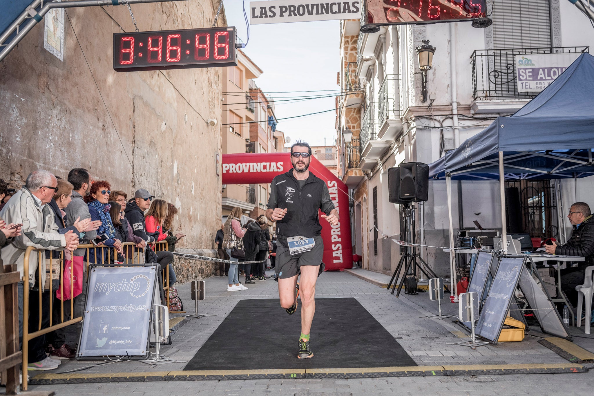 Galería de fotos de la llegada a meta de la carrera de 15 kilómetros del Trail de Montanejos 2018