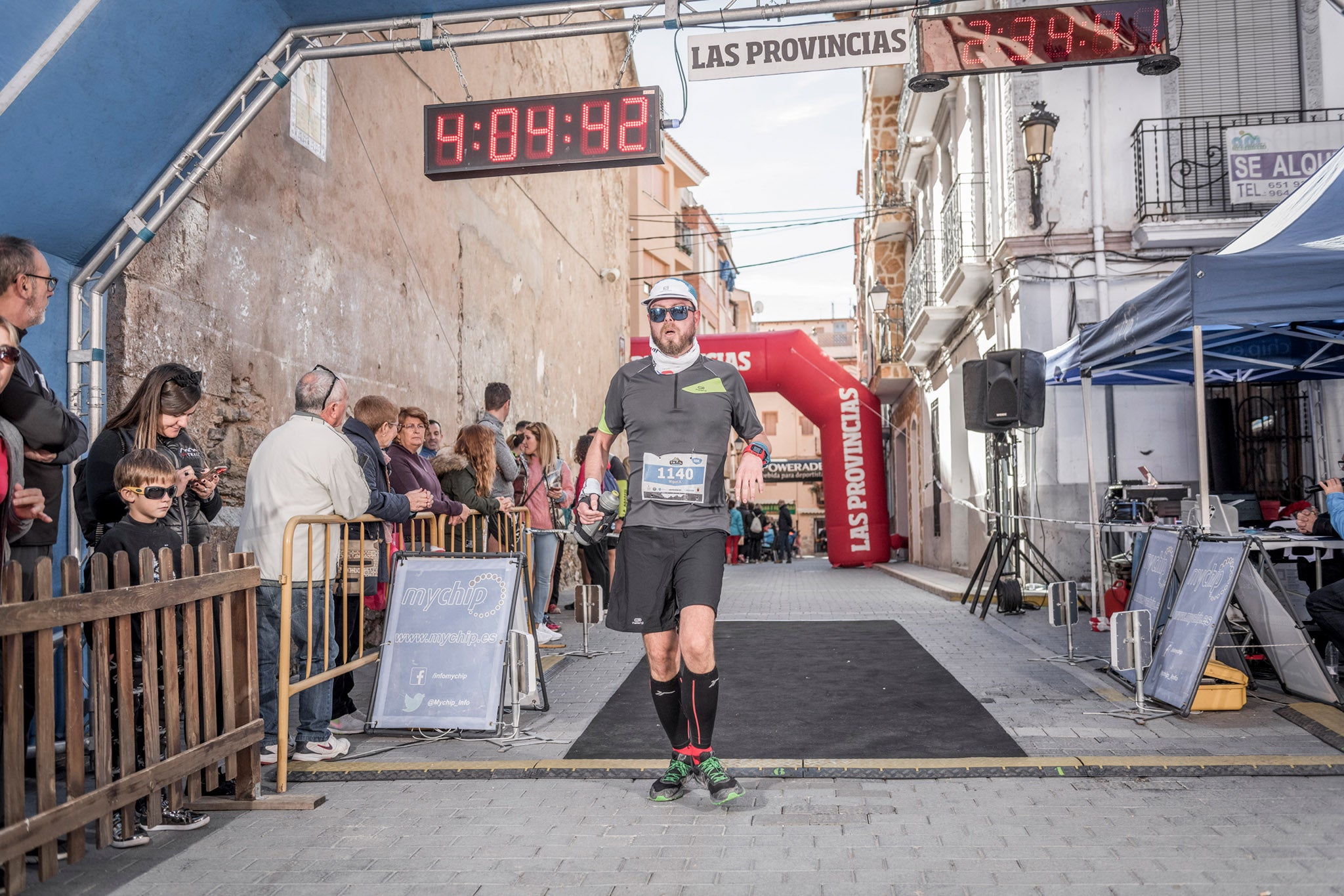 Galería de fotos de la llegada a meta de la carrera de 15 kilómetros del Trail de Montanejos 2018