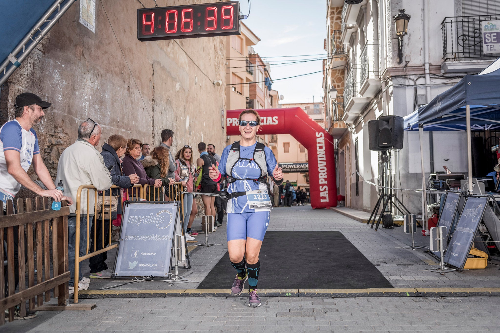 Galería de fotos de la llegada a meta de la carrera de 15 kilómetros del Trail de Montanejos 2018