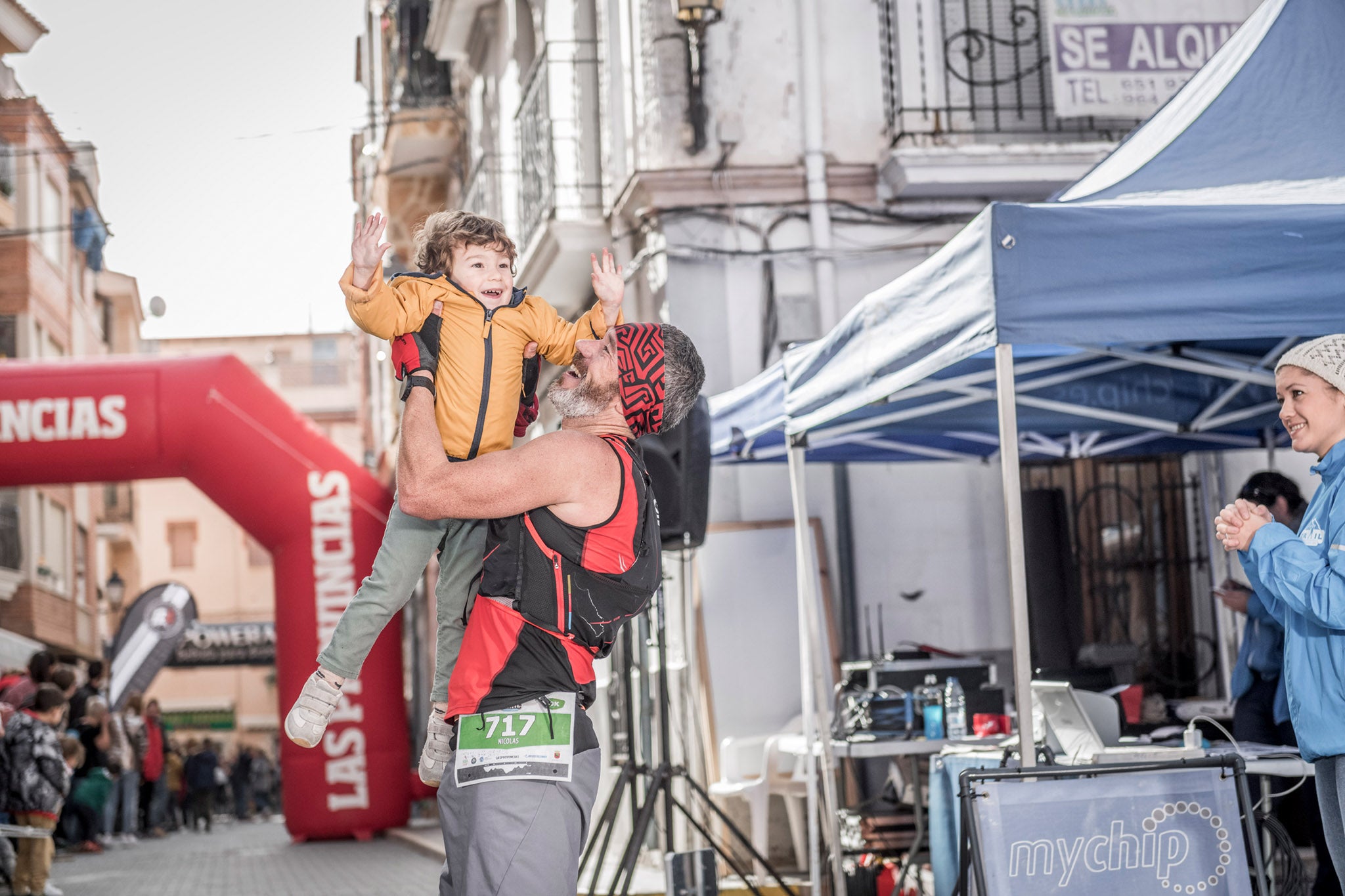 Galería de fotos de la llegada a meta de la carrera de 30 kilómetros del Trail de Montanejos 2018