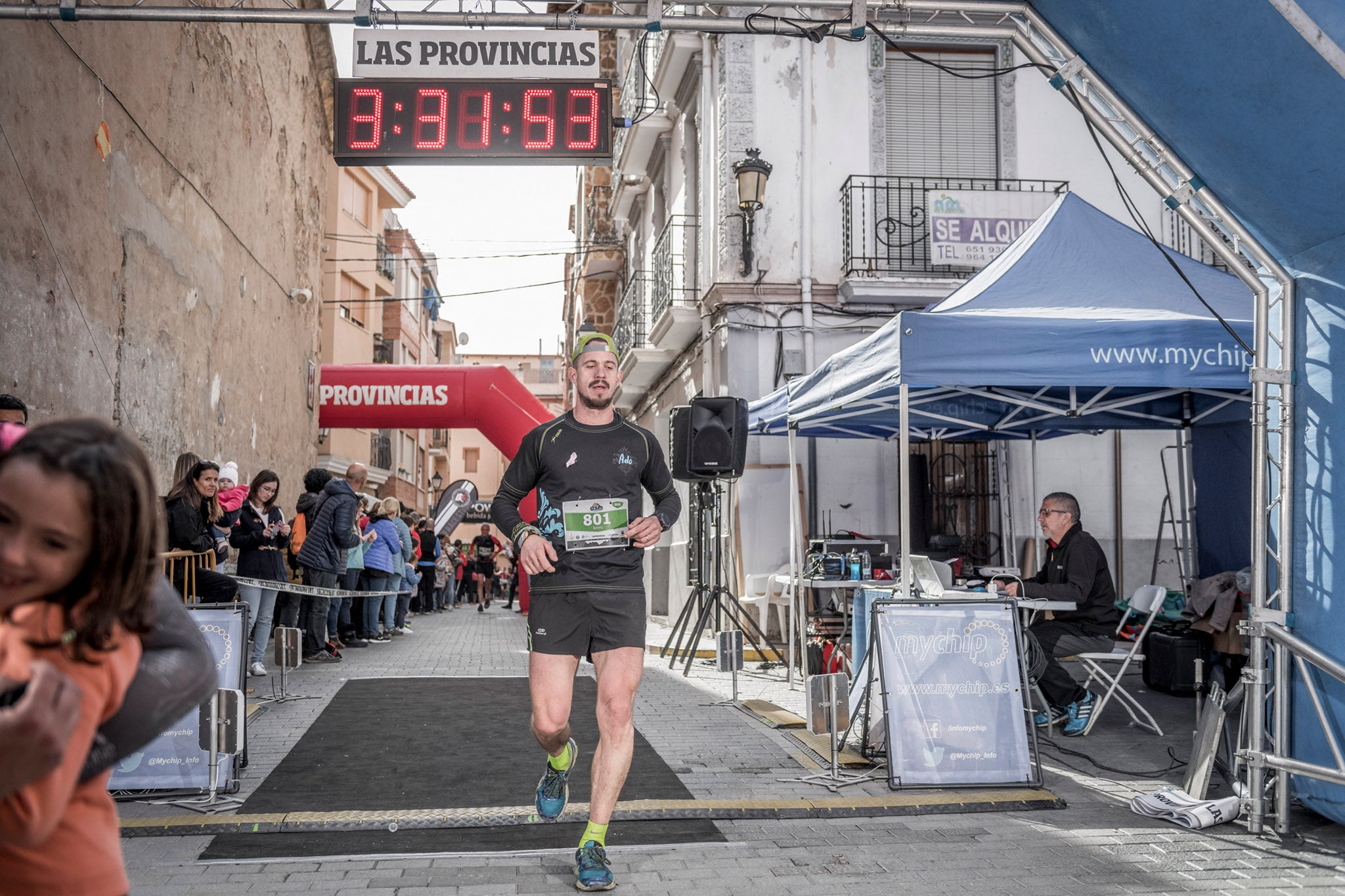 Galería de fotos de la llegada a meta de la carrera de 30 kilómetros del Trail de Montanejos 2018