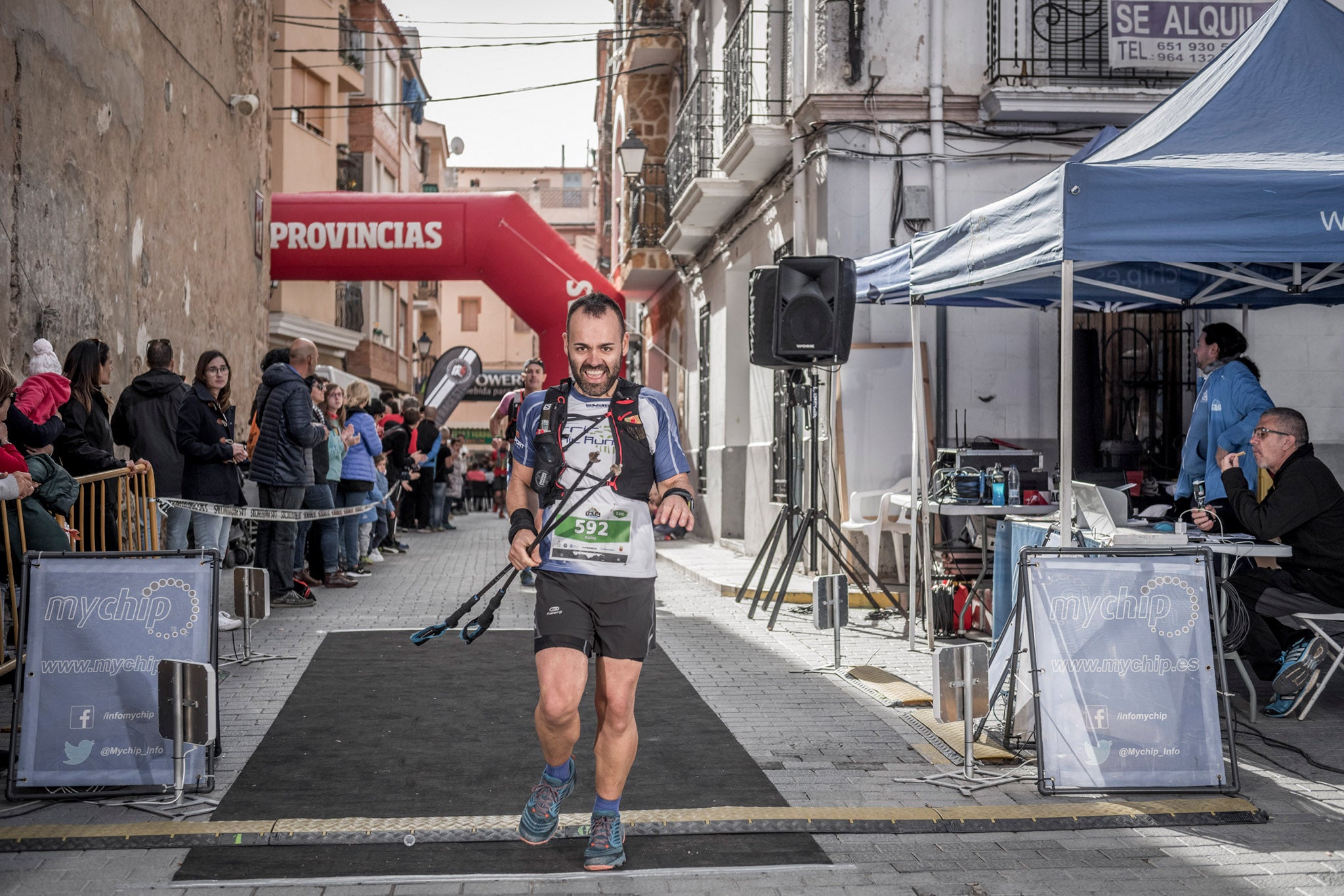 Galería de fotos de la llegada a meta de la carrera de 30 kilómetros del Trail de Montanejos 2018