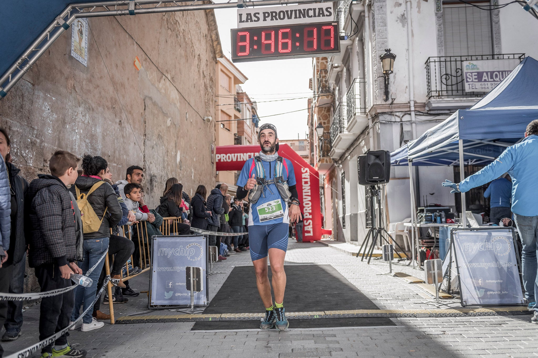 Galería de fotos de la llegada a meta de la carrera de 30 kilómetros del Trail de Montanejos 2018