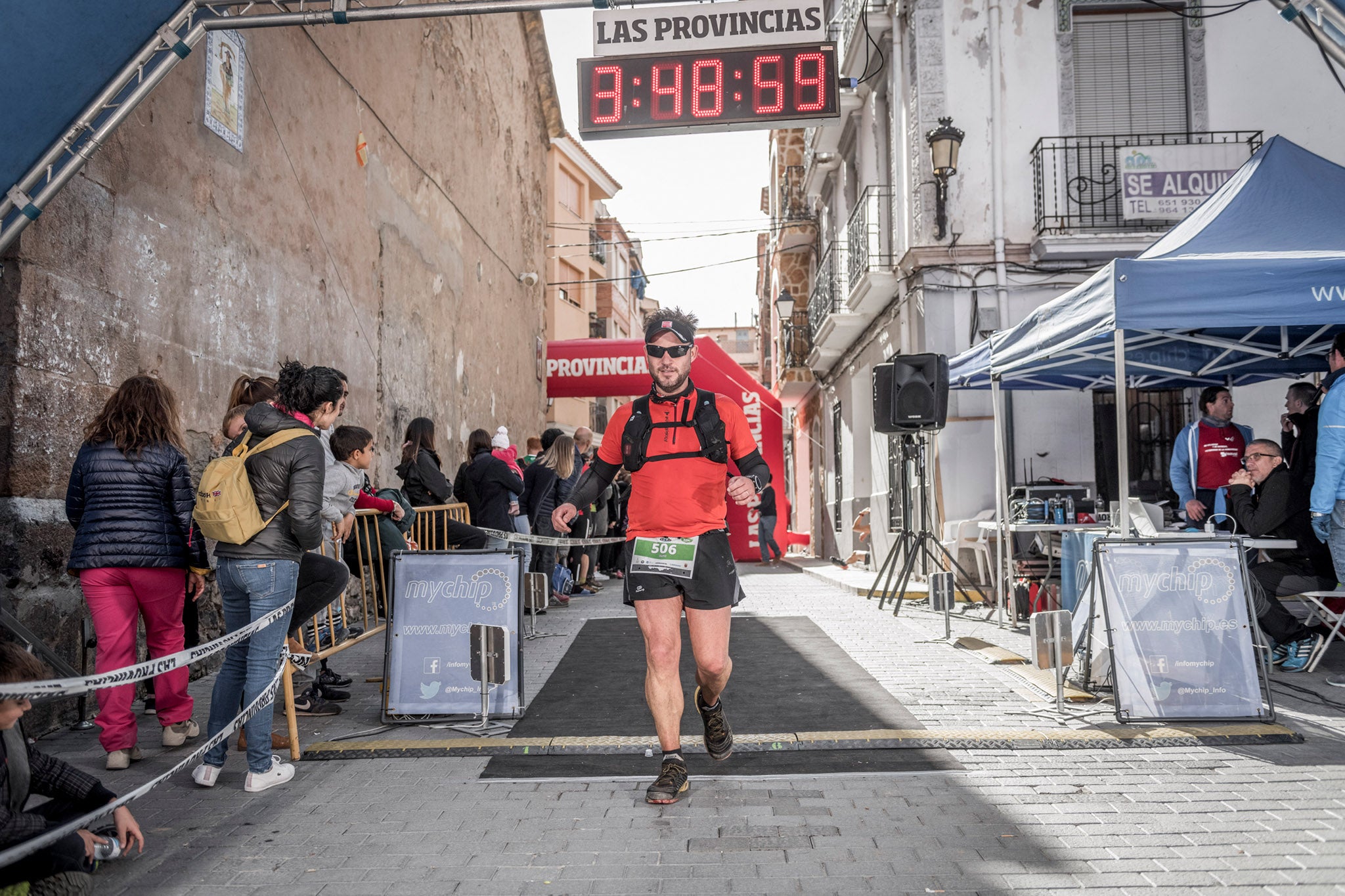 Galería de fotos de la llegada a meta de la carrera de 30 kilómetros del Trail de Montanejos 2018