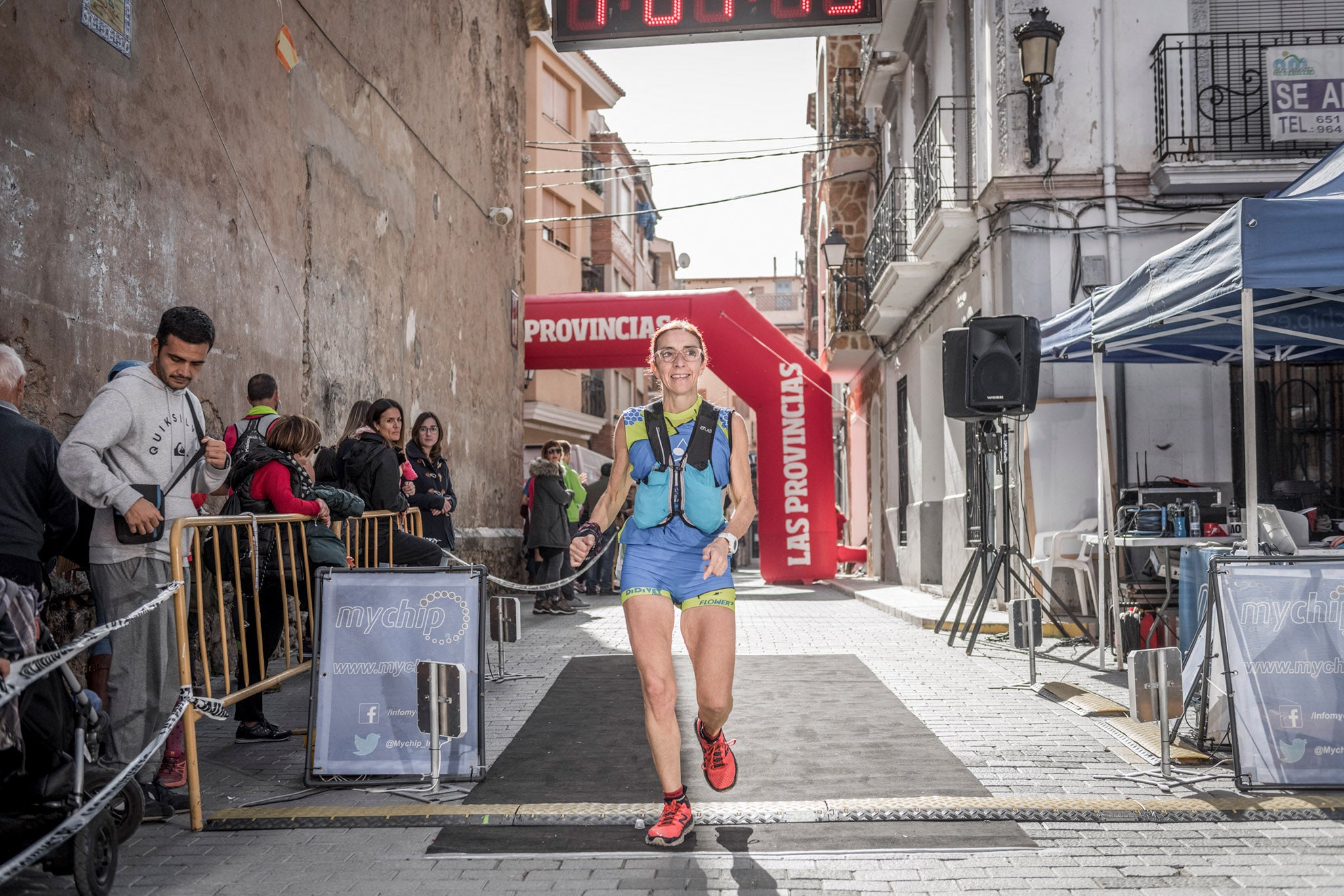 Galería de fotos de la llegada a meta de la carrera de 30 kilómetros del Trail de Montanejos 2018