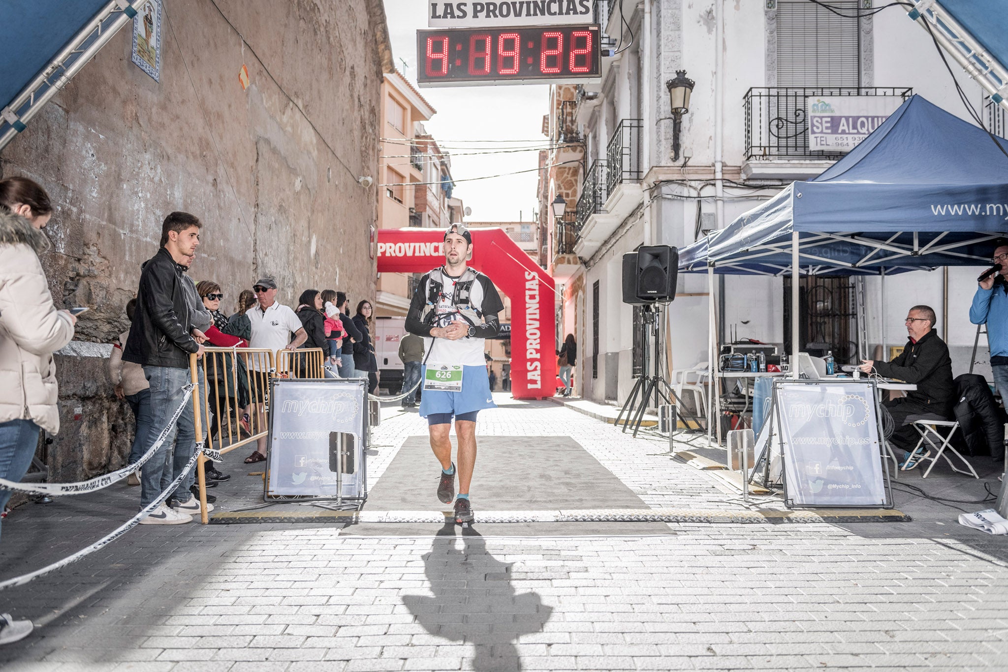 Galería de fotos de la llegada a meta de la carrera de 30 kilómetros del Trail de Montanejos 2018