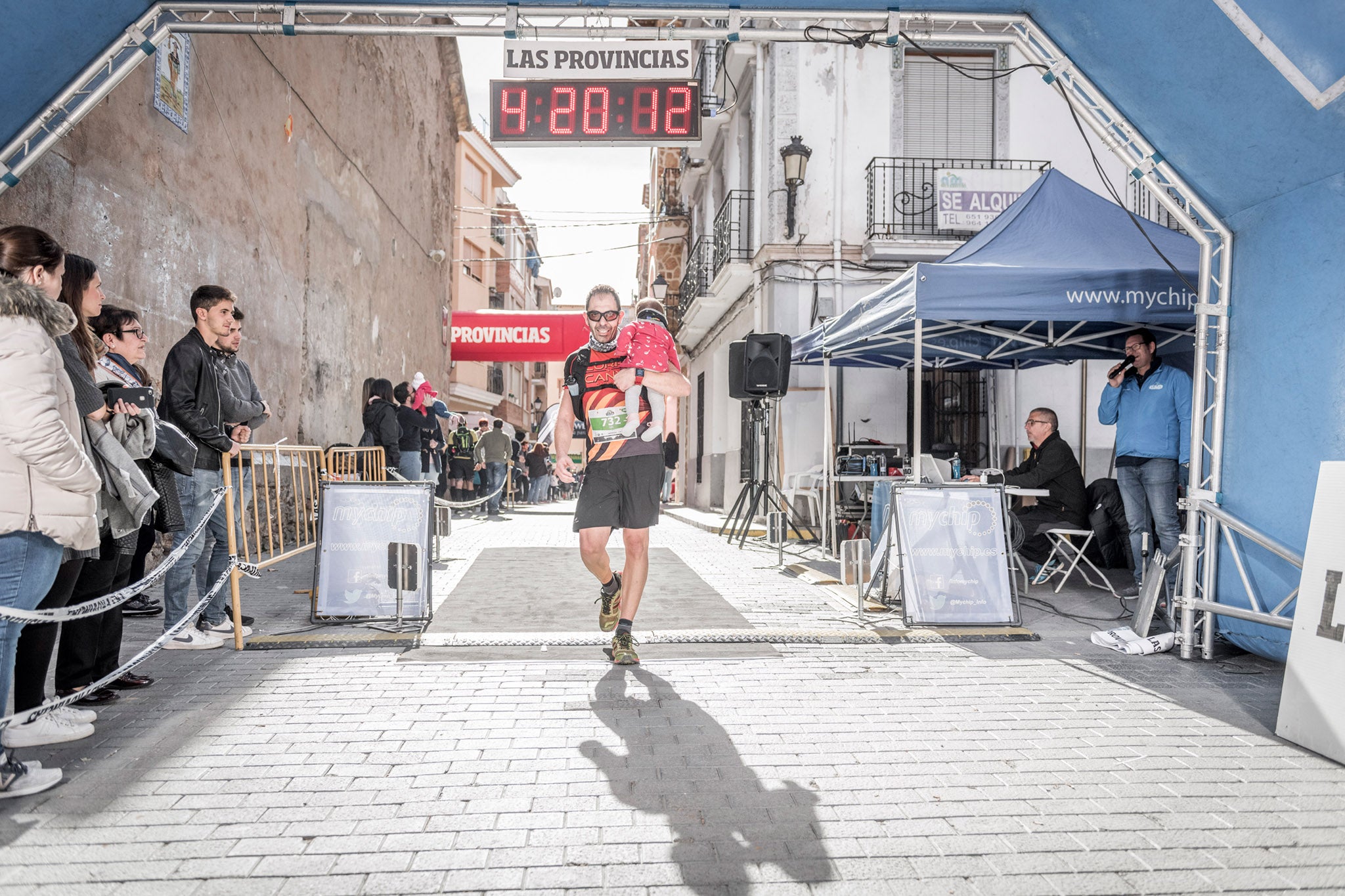 Galería de fotos de la llegada a meta de la carrera de 30 kilómetros del Trail de Montanejos 2018