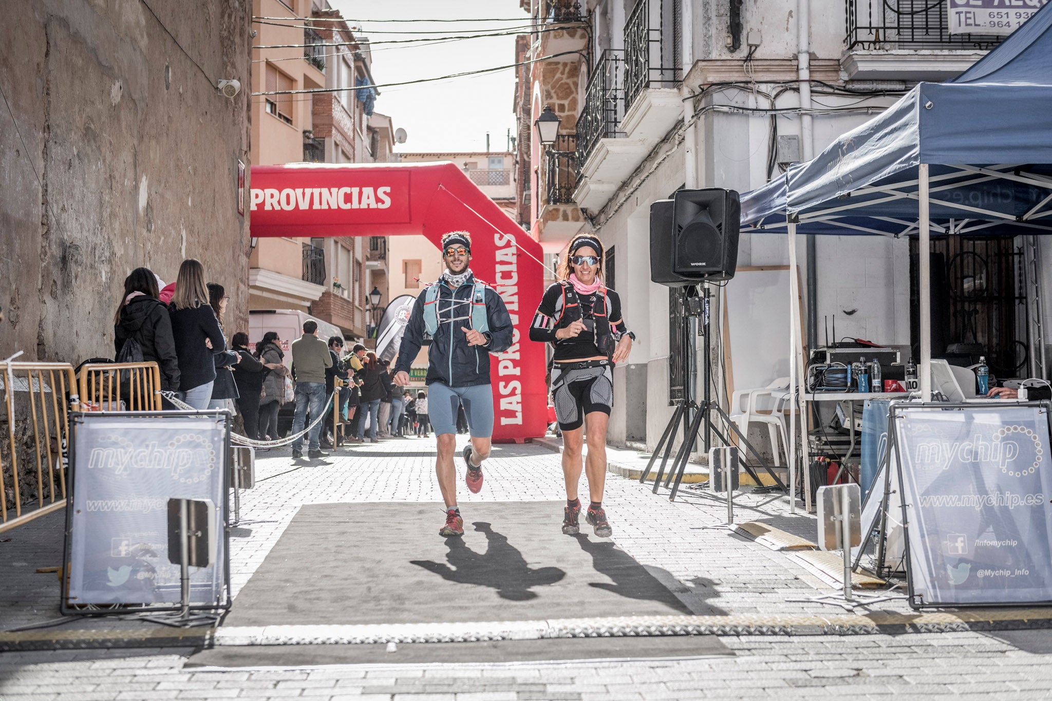 Galería de fotos de la llegada a meta de la carrera de 30 kilómetros del Trail de Montanejos 2018