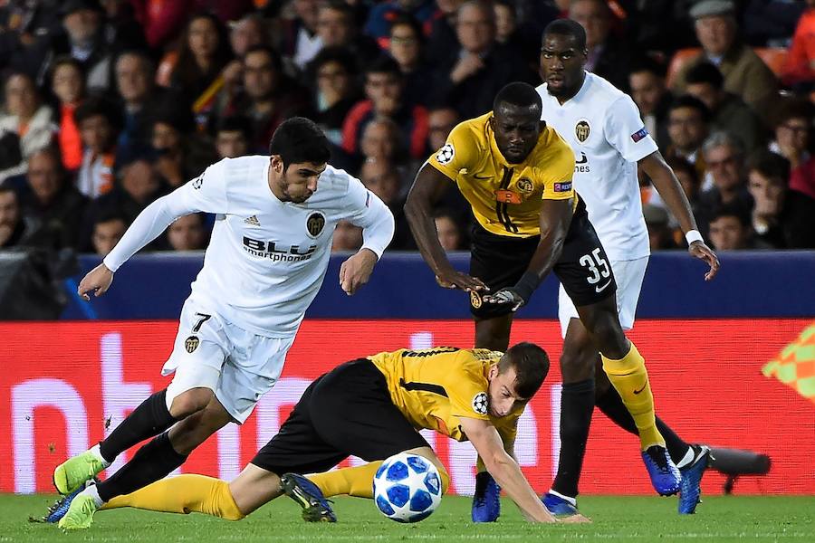 Estas son las imágenes que deja el choque de la cuarta jornada de Champions en Mestalla