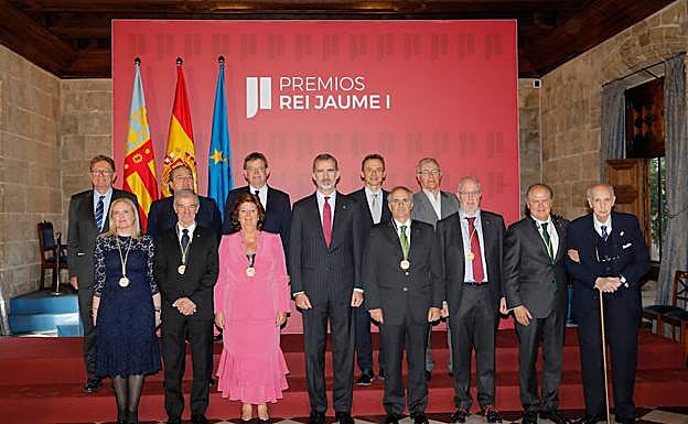 El rey Felipe VI durante la ceremonia de entrega de la trigésima edición de los Premios Jaime I. 
