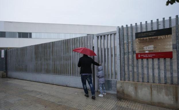 Colegio de Palma de Gandia, cerrado ante la alerta roja por lluvias.