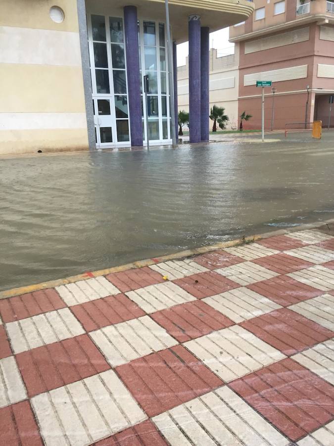 Passeig dels Tarongers, zona Lago Azul, en Tavernes de la Valldigna.