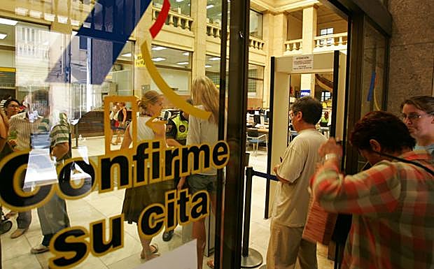 Técnicos de Hacienda informan de cómo ahorrar en la próxima declaración de la renta.