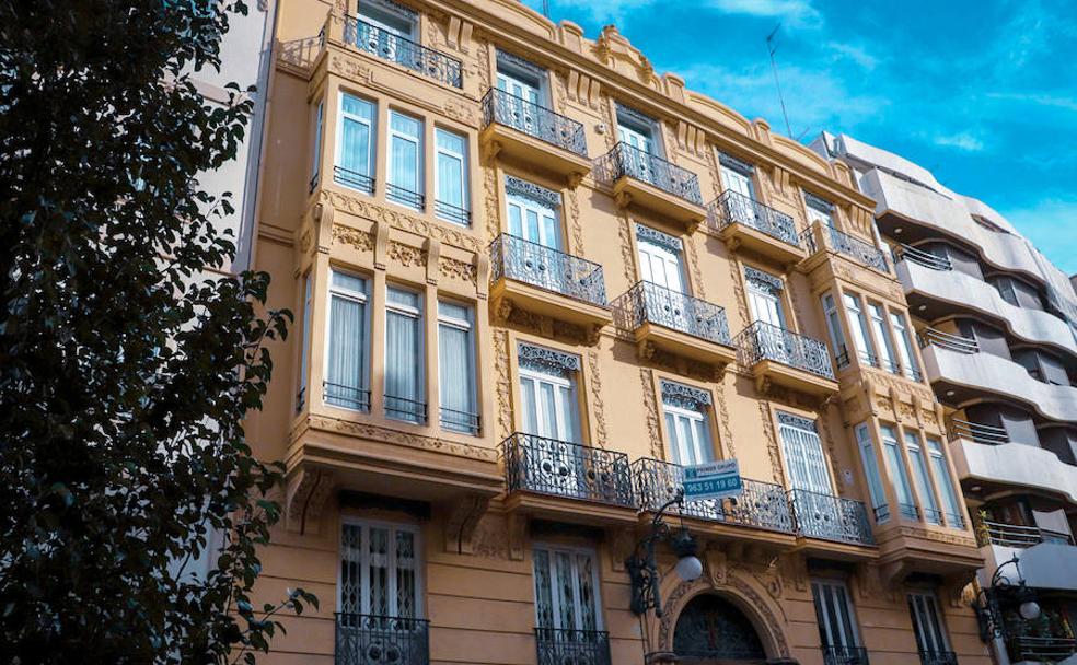 El edificio Navarro II, situado en el primer ensanche de la ciudad.