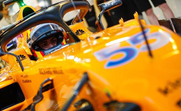 Carlos Sainz, al volante del McLaren. 