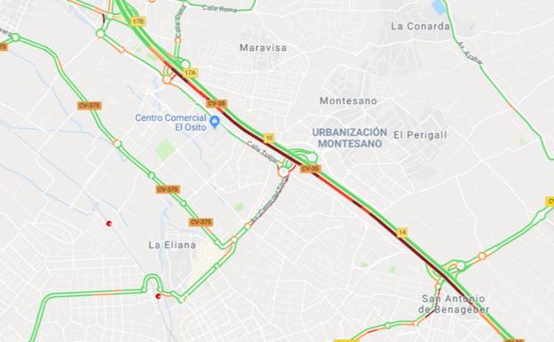 Tráfico en Valencia | Un accidente provoca atascos kilométricos en la Pista de Ademuz