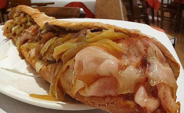 'Leo', uno de los bocadillos estrella del restaurante de Náquera.