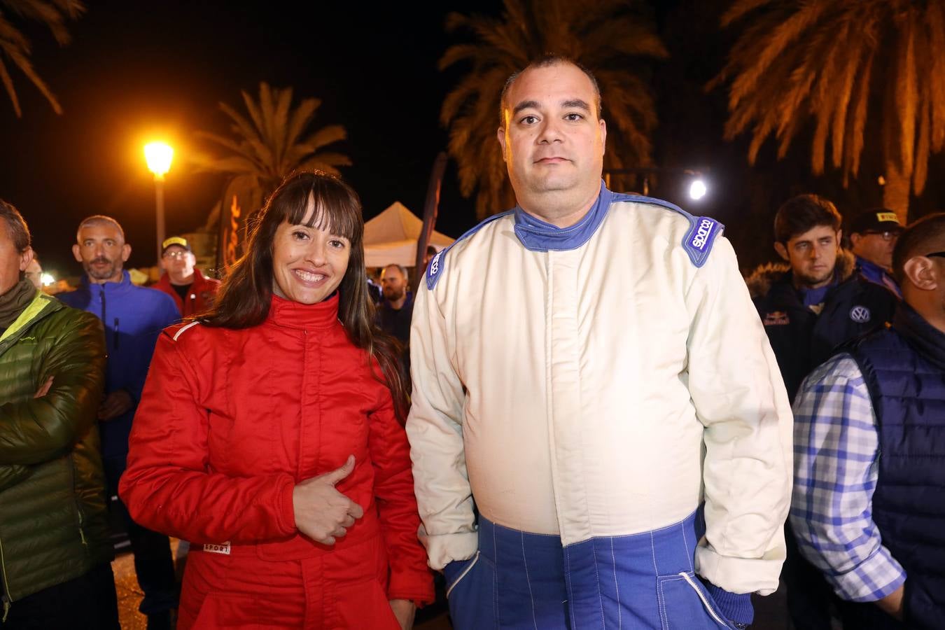 El XIX Rally Ciudad de Valencia ha arrancado este viernes con una salida neutralizada desde las Torres de Serranos.