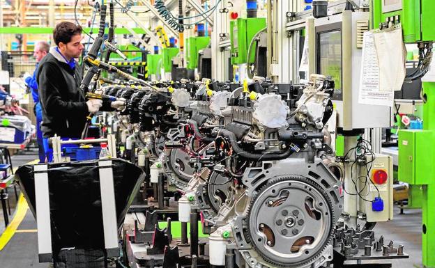 El repliegue de Ford en EE UU deja en el aire la planta de motores de Almussafes